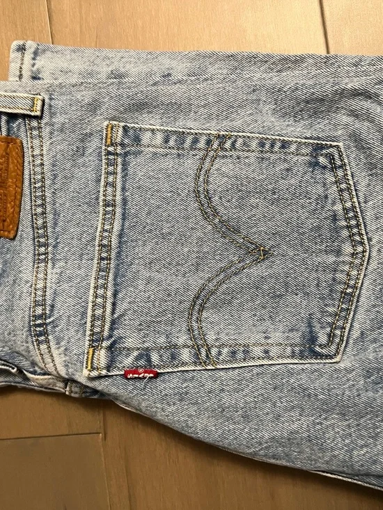 Levi’s Ribcage Straight Jeans (Ankle) - Light Blue - Picture 5 of 5